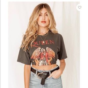 NWT 12th Tribe Queen Crop Band Tee